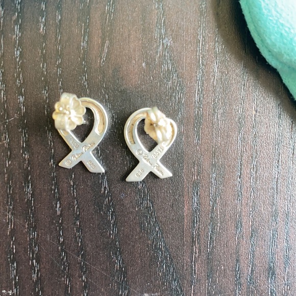 Tiffany & Co. Paloma Picasso Loving Heart Earrings - Picture 7 of 14
